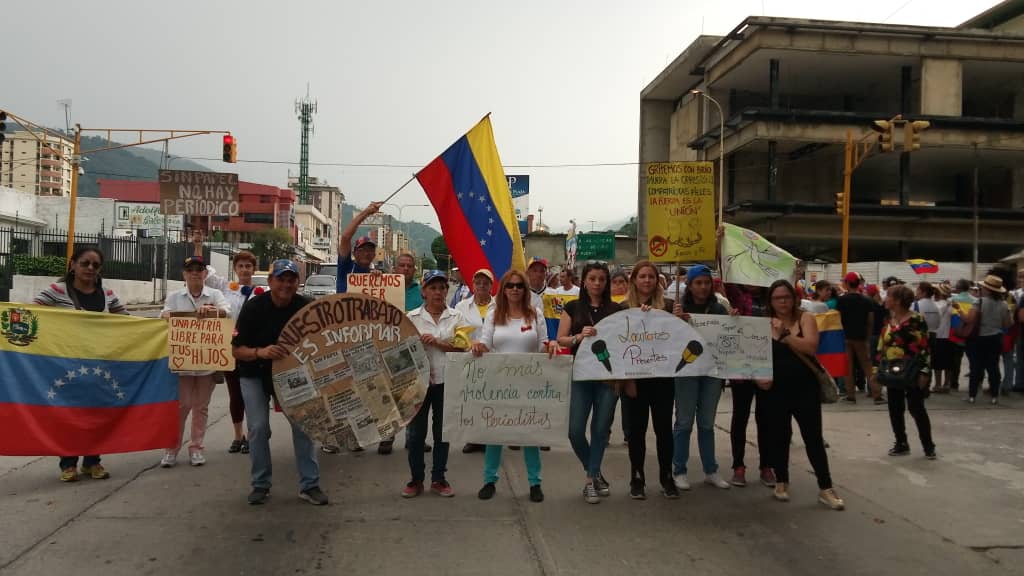 Diario_Tiempo's tweet photo. #ReporteET Así se encuentra la Av. Bolívar de Valera con la actividad "Un canto y una danza de amor por la #Libertad" #25May 
Vía: @PalpitarTruj https://t.co/DRcNLxSnrd