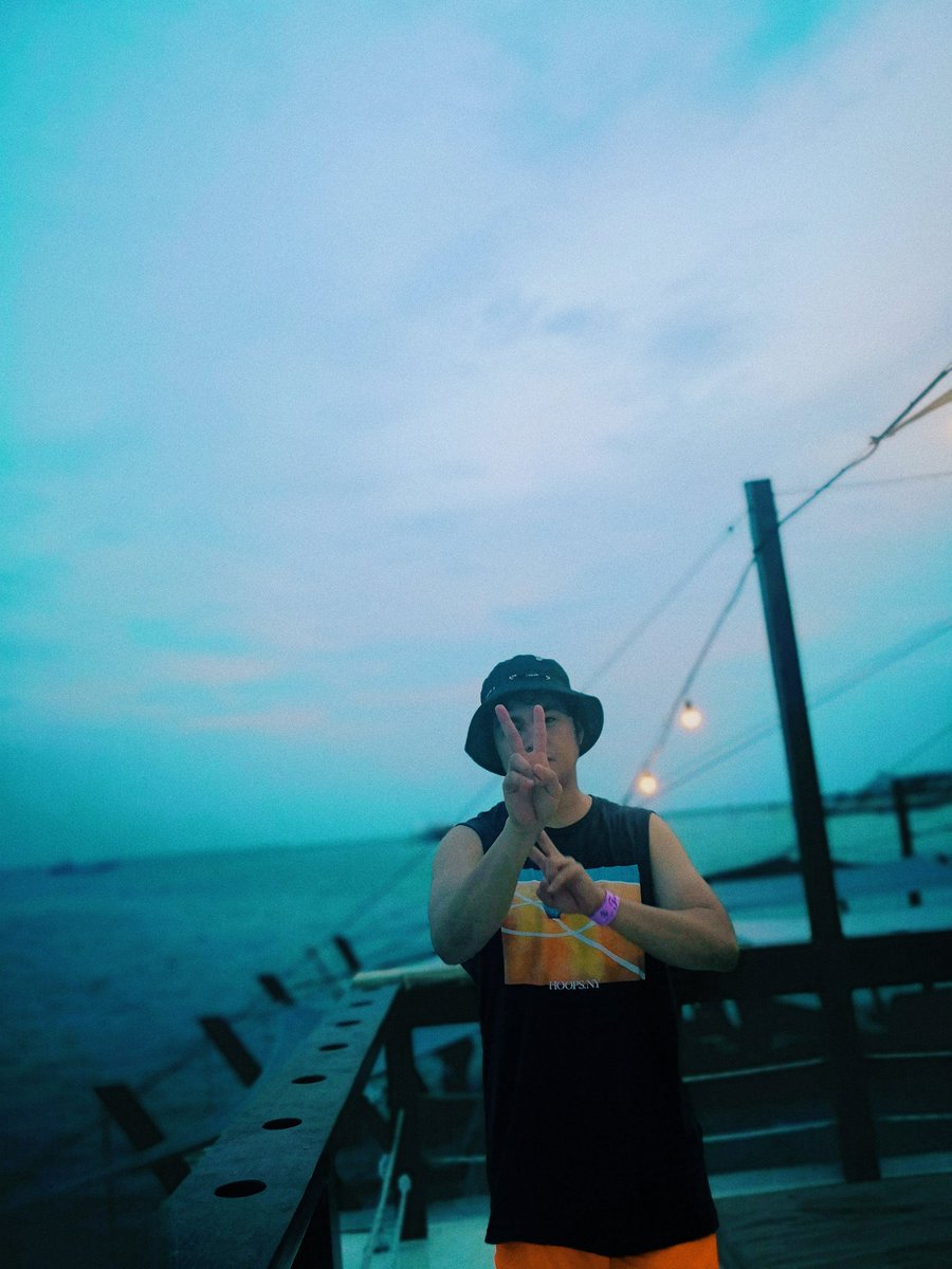HeyMrHUPA's tweet photo. So summer begins for us! #adventure2019 https://t.co/6qRYzVxYtr