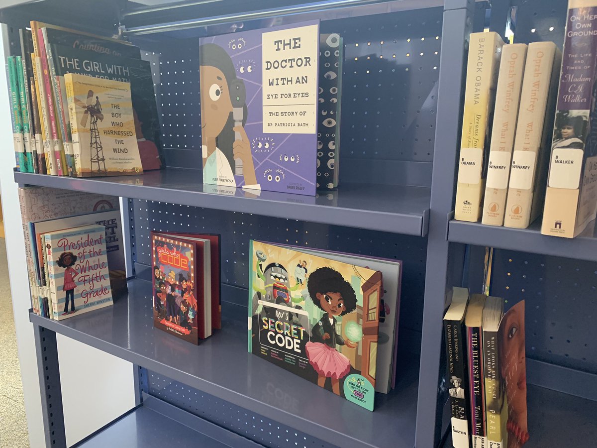 blkteclt's tweet photo. The #BLKTECHCLT startup and business management resource collection is alive at Sugar Creek Library! https://t.co/TJ9mOT3iAE