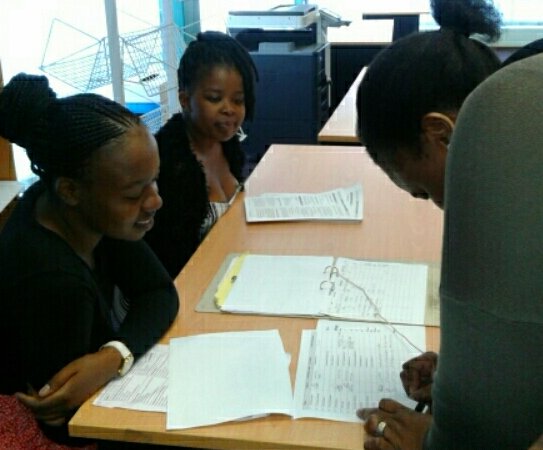 dutlibresearch's tweet photo. It was a special Saturday for #DUTpostgrads who came from near&far to attend the Word4Thesis workshop in #DUTlibrary. They took away lots of tips on managing a big document in Word and also tips on formatting equations. Special thanks to SLAs Zama and Londi who assisted https://t.co/4hnKj2SrqT