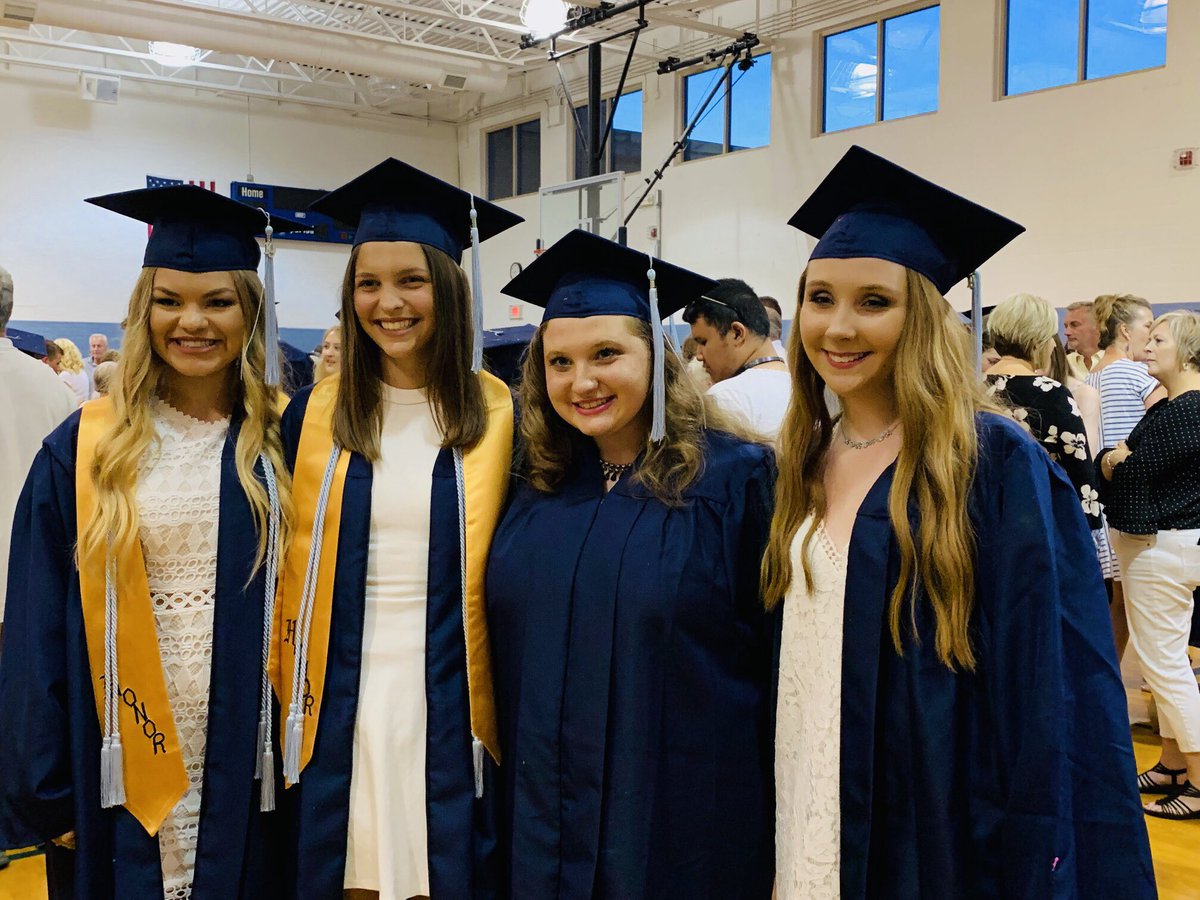 Congratulations  to our 4 senior cheerleaders from the class of 2019! We wish you the best of luck in your future endeavors, and thank you for everything you have given to Mater Dei and Mater Dei Cheer! #MDCheer