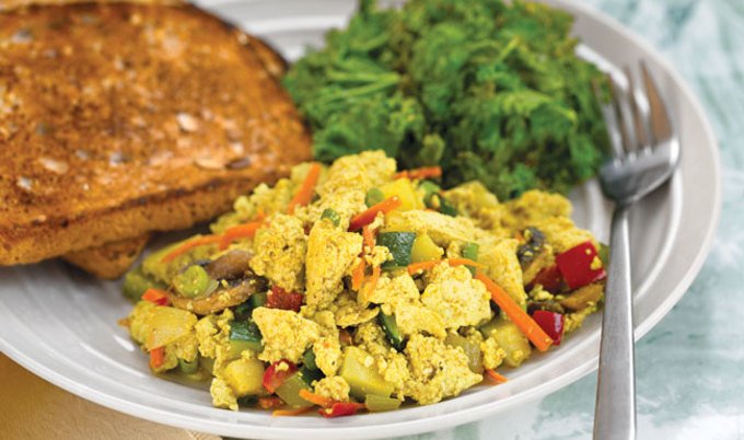VegNews's tweet photo. Tofu scramble time! Still the best #vegan breakfast on the planet. #basicvegan #recipe >> https://t.co/MoXrdoLHgB https://t.co/XPwIz7kKdl