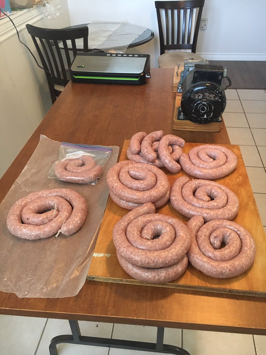 ChesterSzypula's tweet photo. Just finished making the #palango special family recipe Italian sausage. Plus 1 coil of super hot and 1 coil to smoke to make Kielbasa https://t.co/Z1aD4j58PB