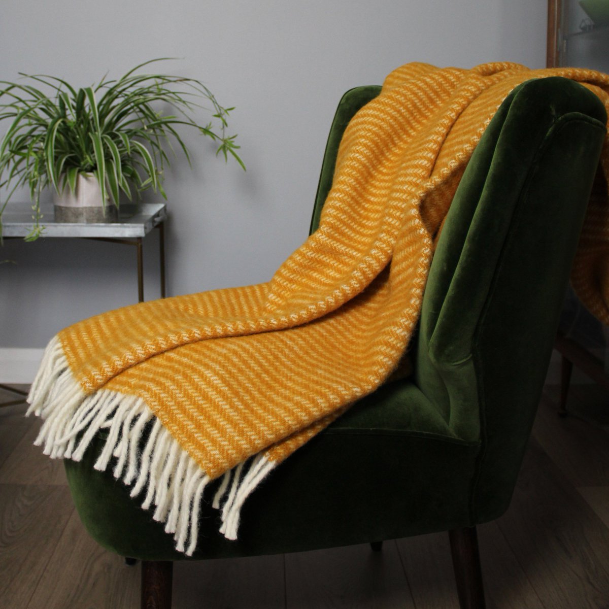 eclectdesign's tweet photo. CLOSING SALE - FINAL REDUCTIONS THIS WEEKEND

                         ******** Up TO 75% OFF ********

https://t.co/UTvTyB1gCz https://t.co/rBDwixV9Ne