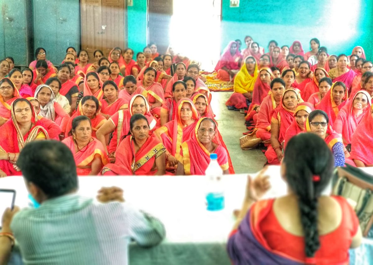 PoshanE's tweet photo. Block level meeting was taken by DPO Etawah and CDPO Bharthana block. It was the motivation for the passionate AWW's associated with the Poshan Abhiyan. #PoshanAbhiyaan #SwasthBharatPrerak #icds #mwcd #UP #childdevelopment #blockmeeting #Etawah #Swastbharat #ILA #Nutrition #CAS https://t.co/qyxSODncNN