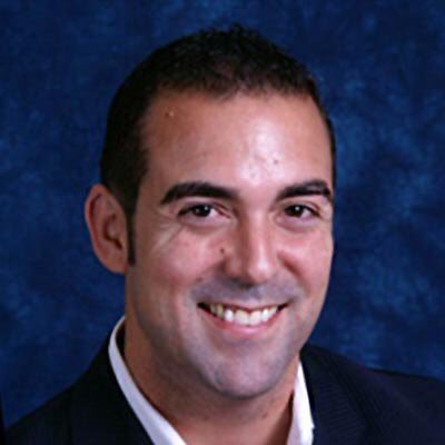 ConversationJax's tweet photo. Today at 5 on @WOKVNews - @AliKasraeian, Pulmonologist, Dr. Alex Vazquez and @drjaminb will focus on the shocking number of smokers who are NOT getting screened for #lungcancer. Learn more about #menshealth as the @drive4men health campaign kicks off in June. #driveformenshealth https://t.co/wcmy6gkcoK