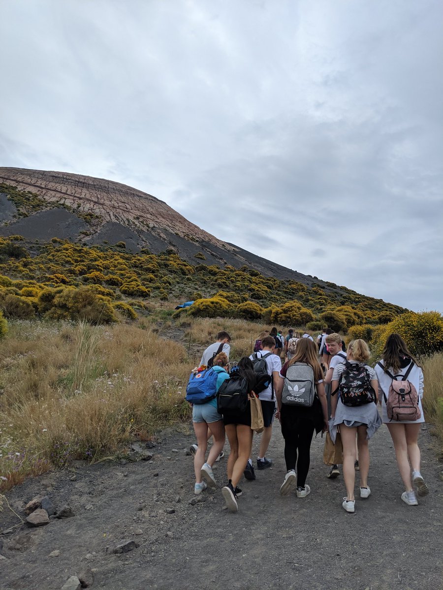 TMB_School's tweet image. This morning we got the ferry to Vulcank and walked up to the Crater to take in the views and sulphur! 🤢 #Sicily2019