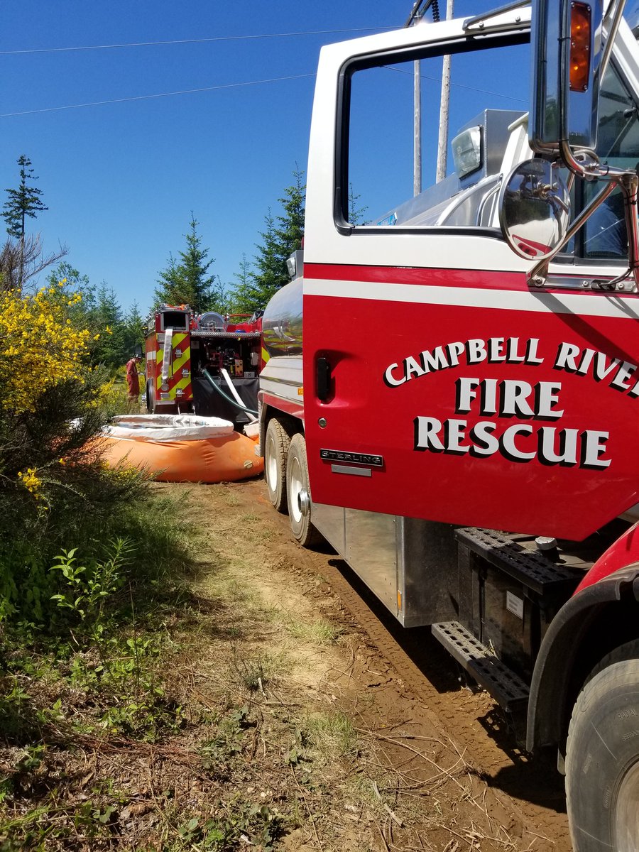 RiverCityFire's tweet photo. Thank you @BCGovFireInfo @OysterRiverFire and @bchydro for the assistance and great teamwork on the Argonaut wildfire in Campbell River. https://t.co/OQgmFSzHfx