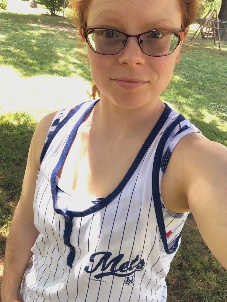 Heartslikeadrum's tweet photo. Summer has *arrived* and so has tank top szn (unofficially official) #twotanks https://t.co/9NVCvpRD7Y