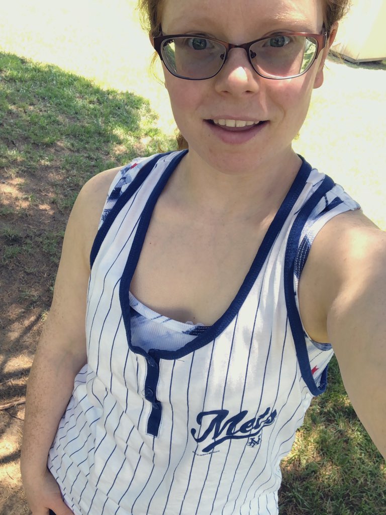 Heartslikeadrum's tweet photo. Summer has *arrived* and so has tank top szn (unofficially official) #twotanks https://t.co/9NVCvpRD7Y