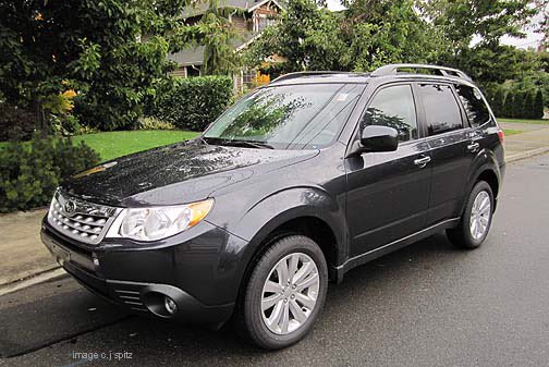 Knoxville_PD's tweet image. KPD EMERGENCY ALERT: A 2010 Gray Subaru Forrester (Tn tag 5L3-7A3) was just stolen from the Walmart on Chapman Highway. A 10 year old female with blonde hair and a gray space shirt was inside the car when it was stolen. Suspect is a white male. CALL 911 if seen!