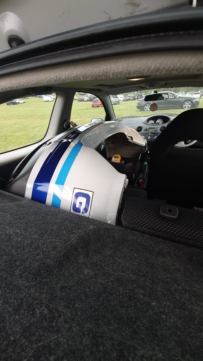 brettiusmaximus's tweet photo. So after @BTCC at thruxton,went got a bumper,got @ASuttonRacing to sign it,fun putting in car plus loads space on journey home. Finally up on brothers wall! @PaulONeill29 https://t.co/4bYZnet1LY