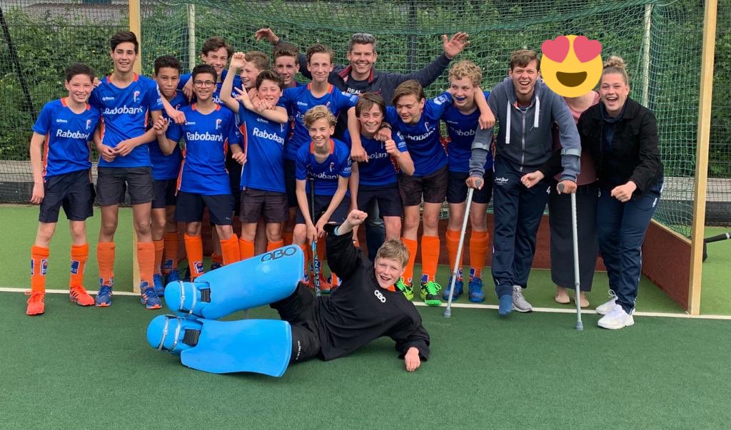 paulinebredt's tweet photo. Yes, met nog een wedstrijd te gaan zijn jongens C2 van @MHVMaarssen kampioen in de tweede klasse. Met een 6-2 winst op Vianen is de titel veiliggesteld! 💪 https://t.co/9p3TQvoIHH