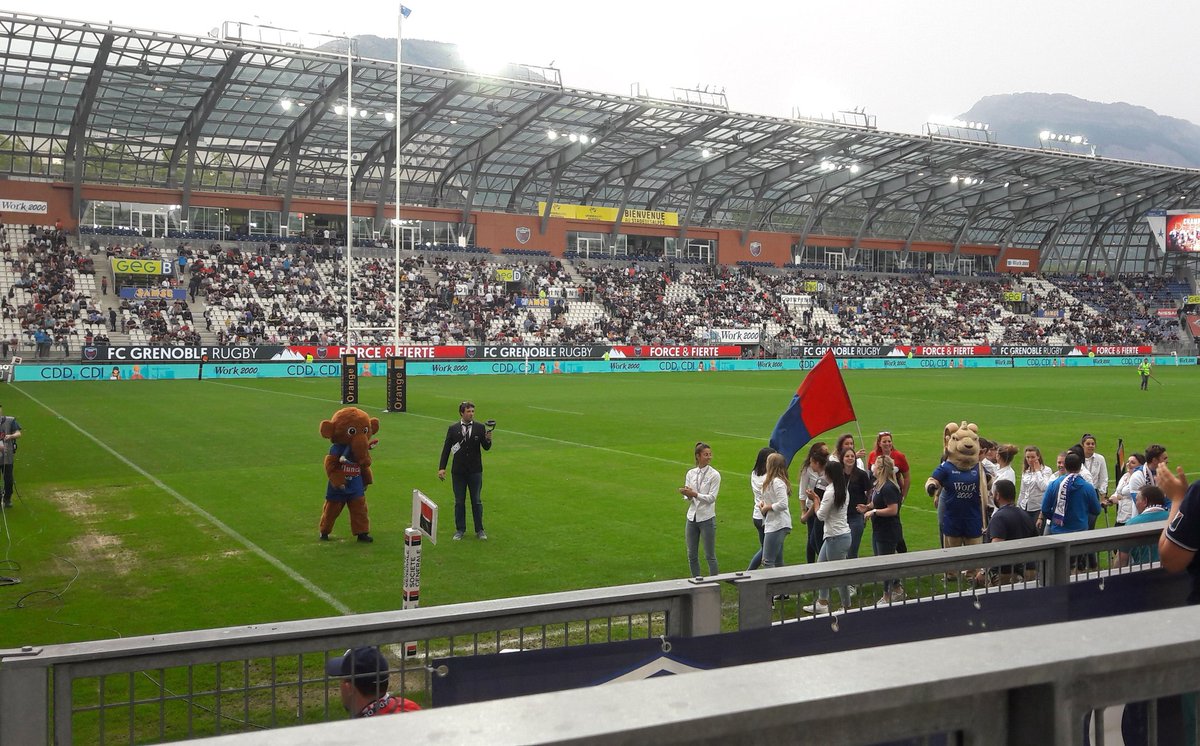 caberlitz's tweet image. Dernière match du @FCGrugby pour le #Top14 à Grenoble. On a perdu 23 x 24 face à LOU. #FCGLOU
#EnsembleJusquAuBout