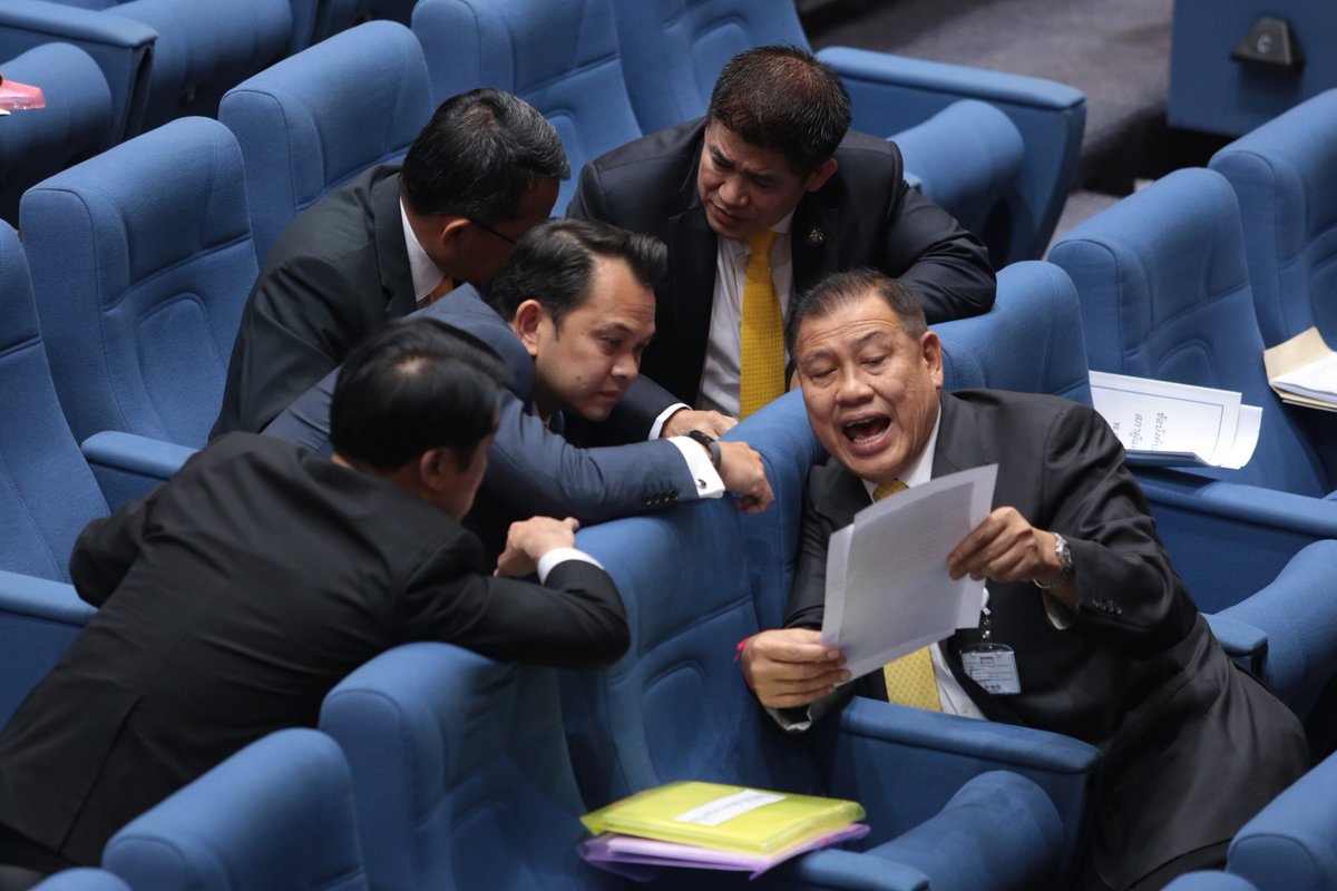bottomlineth's tweet photo. แฮซแท็กประจำวันที่สภา #เรียกแขก ได้อย่างน่าดูชม
#BottomLine #BottomLineIs #BottomLineTh
#เปิดสภา
#เปิดรัฐสภา
#ประชุมสภา
#Poolpicture
#ภาพข่าว https://t.co/0XU7yfUaD1