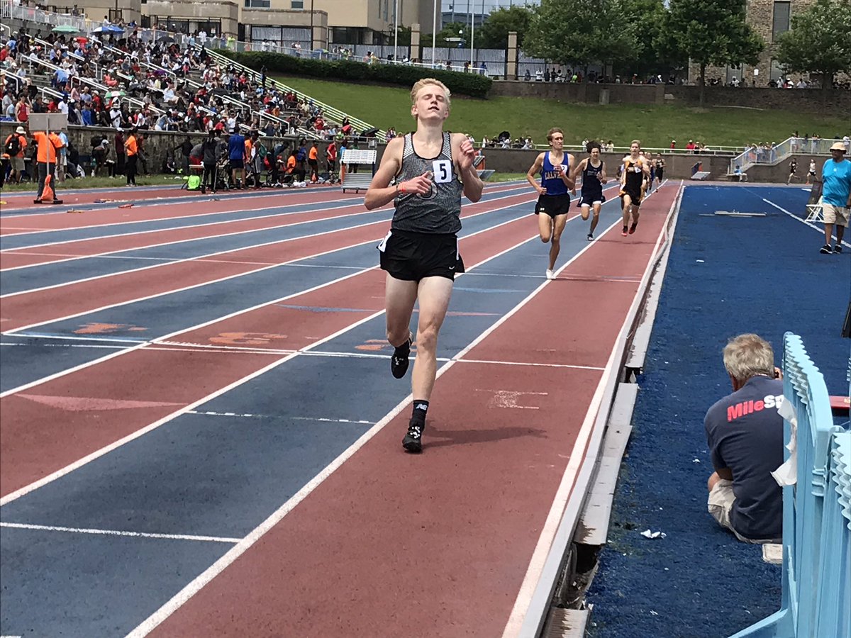 .<a href="/KyleLund8/">Kyle Lund</a> of @ohstrackrunner does what he needs to win 2A boys 1600 in 4:18 with 800 to go for 4th race. #MDStateMeet