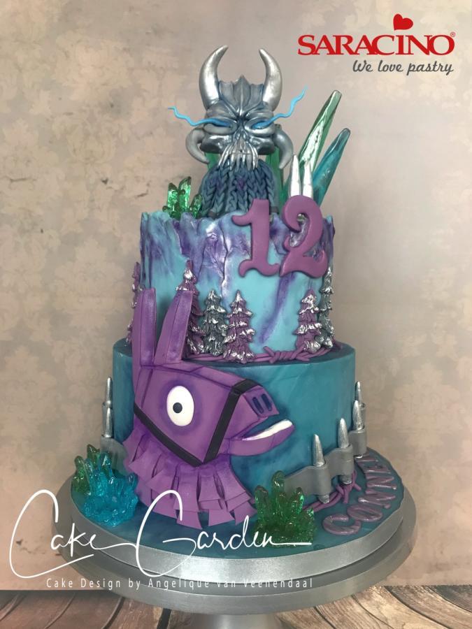 CakesDecor's tweet photo. Fortnite Cake ... https://t.co/7uCXk4cgw9 #cake #cakedecorating https://t.co/EBgM7N3oQg