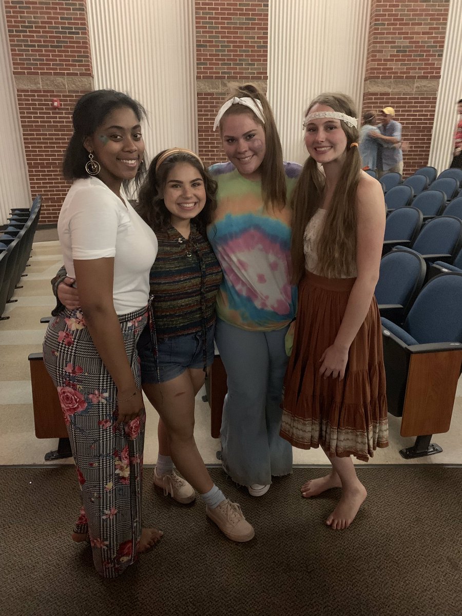 brihamilton13's tweet photo. I love them with all my heart ❤️ #Godspell https://t.co/GaiMbud0LU