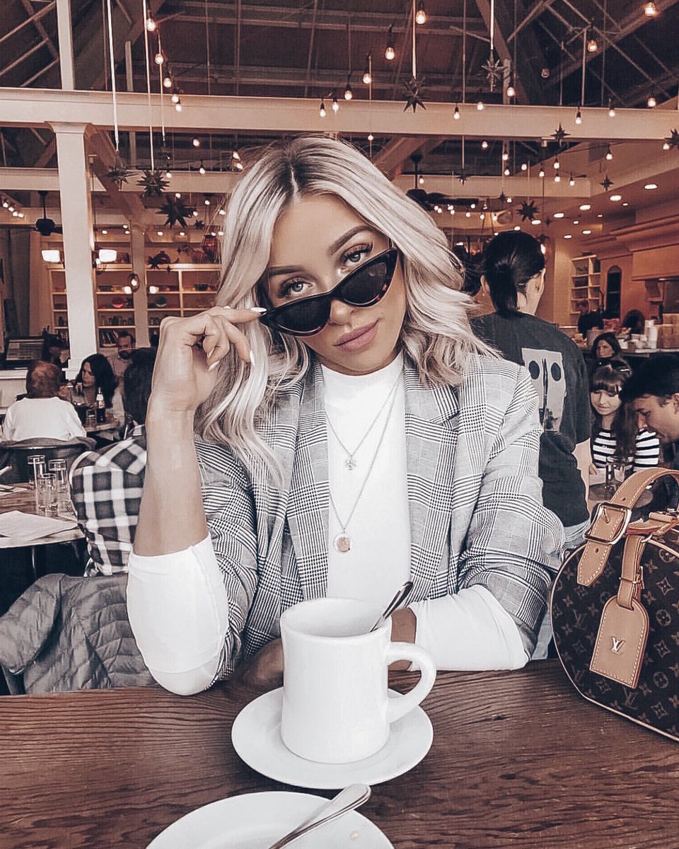 feelslikefri's tweet photo. Hey girl hey 👋🏼 we have a sale for you. 50% OFF sunnies &amp; swim with code “MEMORIAL50” 
https://t.co/F1L1bdbYiG https://t.co/bISnoiqe3G