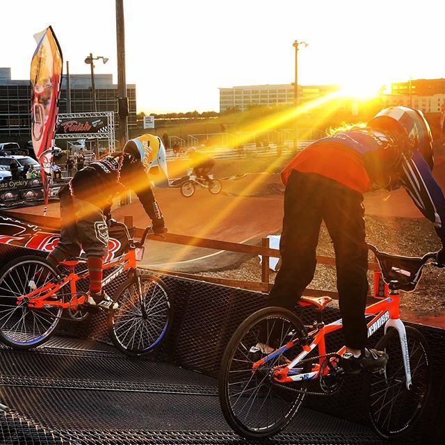 iceandhan's tweet photo. Hannah riding into the sunset last night @scpalbmx  got 2nd riding with some older girls #ferdagirls 👧🏻🚴‍♀️💥 #bmx 
#bmxracing 
#usabmx 
#bmxkids 
#kidsonbikes 
#groms #bmxgroms #kidswhoshred 
#littleshredder 
#2wheels 
@bellbikehelmets 
@evssports @ride1… https://t.co/yv5at2TEQi https://t.co/esTiFu0Dbl