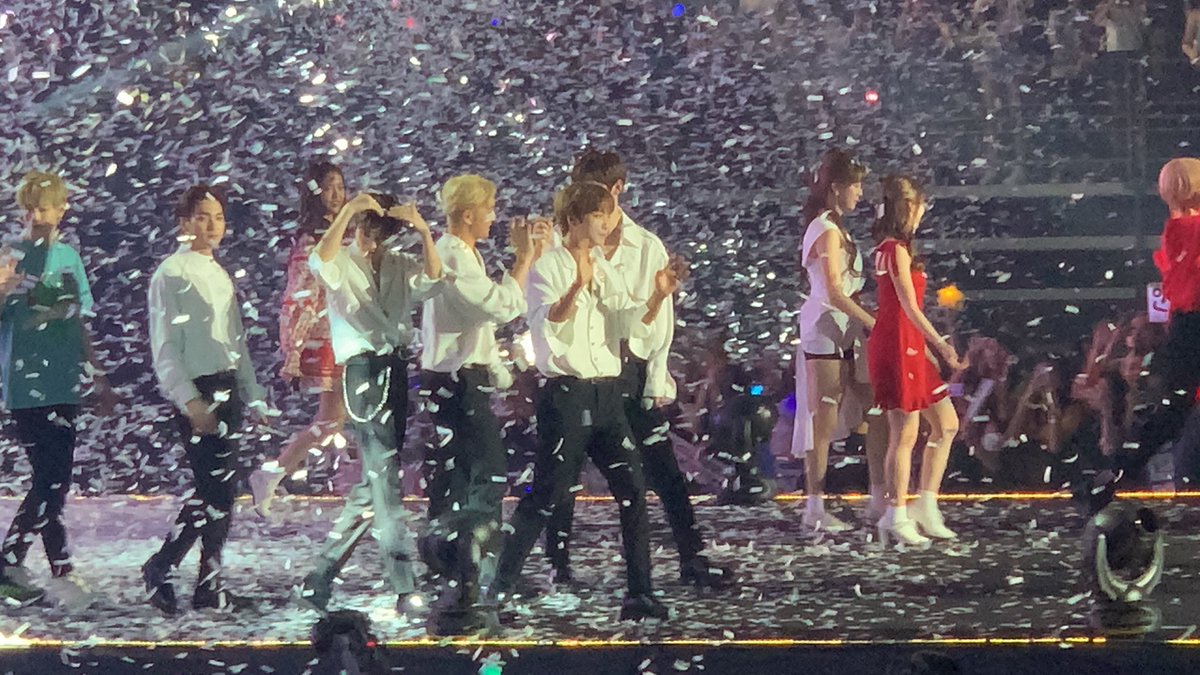 smolbugi0608's tweet photo. ❤️❤️❤️❤️❤️ #NUEST #뉴이스트 https://t.co/Yyy7UPEgbM