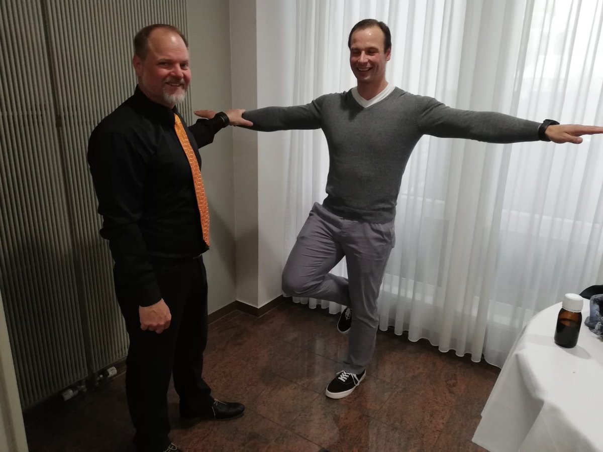 Roedi_GER's tweet photo. Kinesiologie- Test
Wie funktioniert das? 🤔
Echt verblüffend!
#kinesiologie #life #health #gesundheit #phytolife #power https://t.co/SBVEHegzF5
