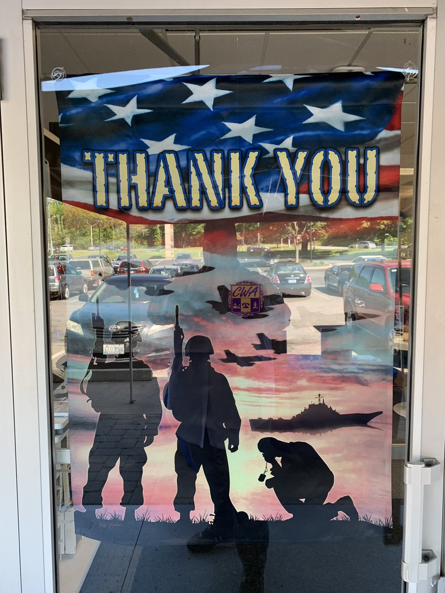 RRCrawfordCT's tweet photo. Celebrating Our Heros!  #MemorialDay #AmericanHeros #OurNE @MightBeMikeB @McDeenie @JPotter24 @WilliamGStovall #OneNE https://t.co/MuVyXKlDV5