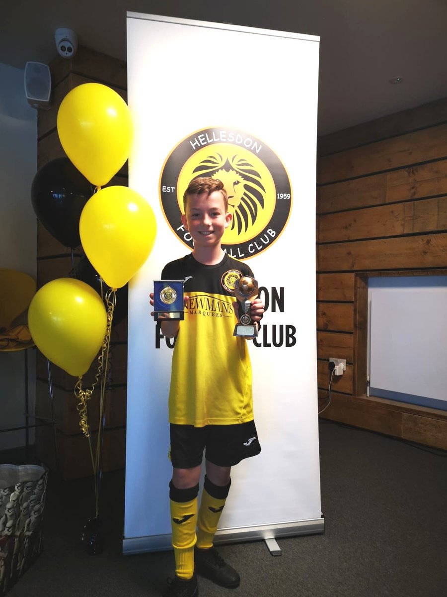 hellesdonfcdons's tweet photo. Our 2nd Players player of the season award - ⭐Ollie Hanton⭐ https://t.co/JgvT2KU25B