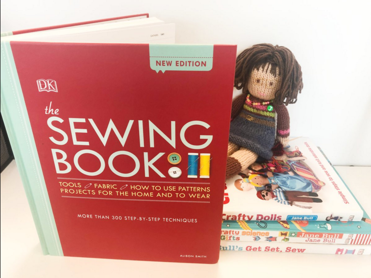 PullensYards's tweet photo. Award-winning author Jane Bull invites all into her studio 7-9 June for #PullensYardsOpenStudios. Stop by #PeacockYard to check out her craft books & knitted toys, & visit her site at https://t.co/efUHD5vDTh. #craft #kids #dolls #toys #creative https://t.co/1RmZnUl1eZ