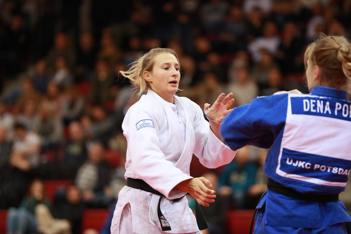 TeamD's tweet photo. Martyna #Trajdos gewinnt die Gewichtsklasse bis 63 kg beim Judo Hohhot Grand Prix 2019 in China!🥇😍 K. #Menz, I. #Wandtke, D. #Ressel und G. #Scoccimarro holen in ihren Klassen jeweils Bronze 🥉
_____
#WirFuerD #TeamDeutschland #RoadToTokyo @judobund https://t.co/AKZy8oIvF1