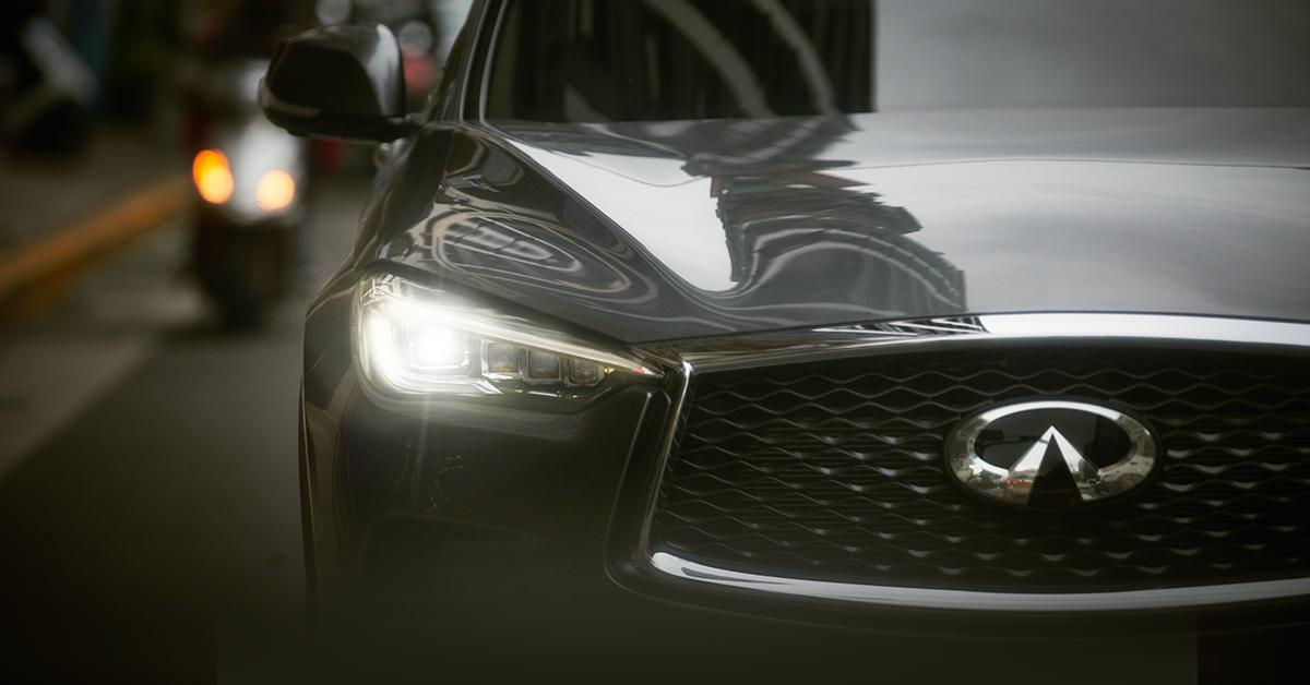 INFINITIpdx's tweet photo. QX50’s I-LED headlights turn to illuminate the direction you steer, providing you with the luxury of confidence every time you get behind the wheel. https://t.co/Hq55YRck2k https://t.co/XNQDWQpEoS