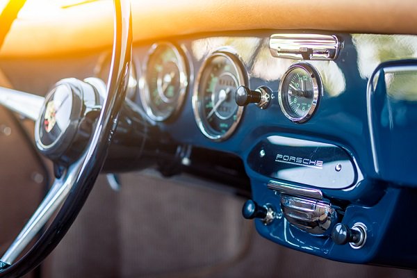 CEDaddy's tweet image. Attack of the Clones: Is Your Client’s Classic Car a Fake?

😳The Real Deal? 👇 iamagazine.com/markets/read/2…