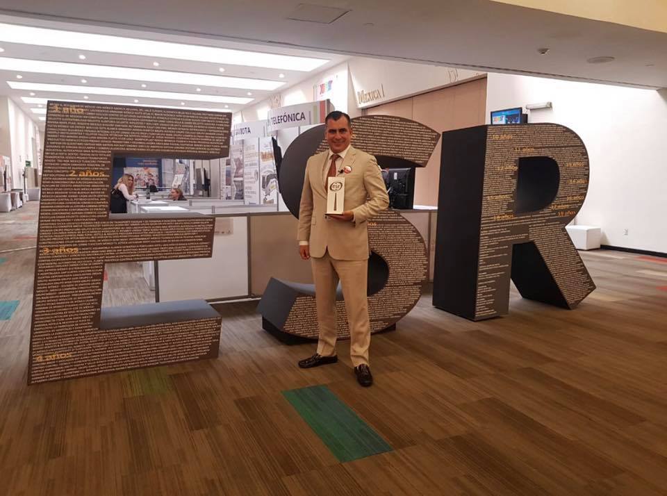 AriesGrupo's tweet photo. Grupo Aries recibe investidura como Empresa Socialmente Responsable (ESR) por 4to año consecutivo, el pasado martes 14 de Mayo.
Somos una empresa con una clara visión corporativa de negocios que generamos riqueza a través de la responsabilidad social como instrumento comercial. https://t.co/DStq0XQXoq