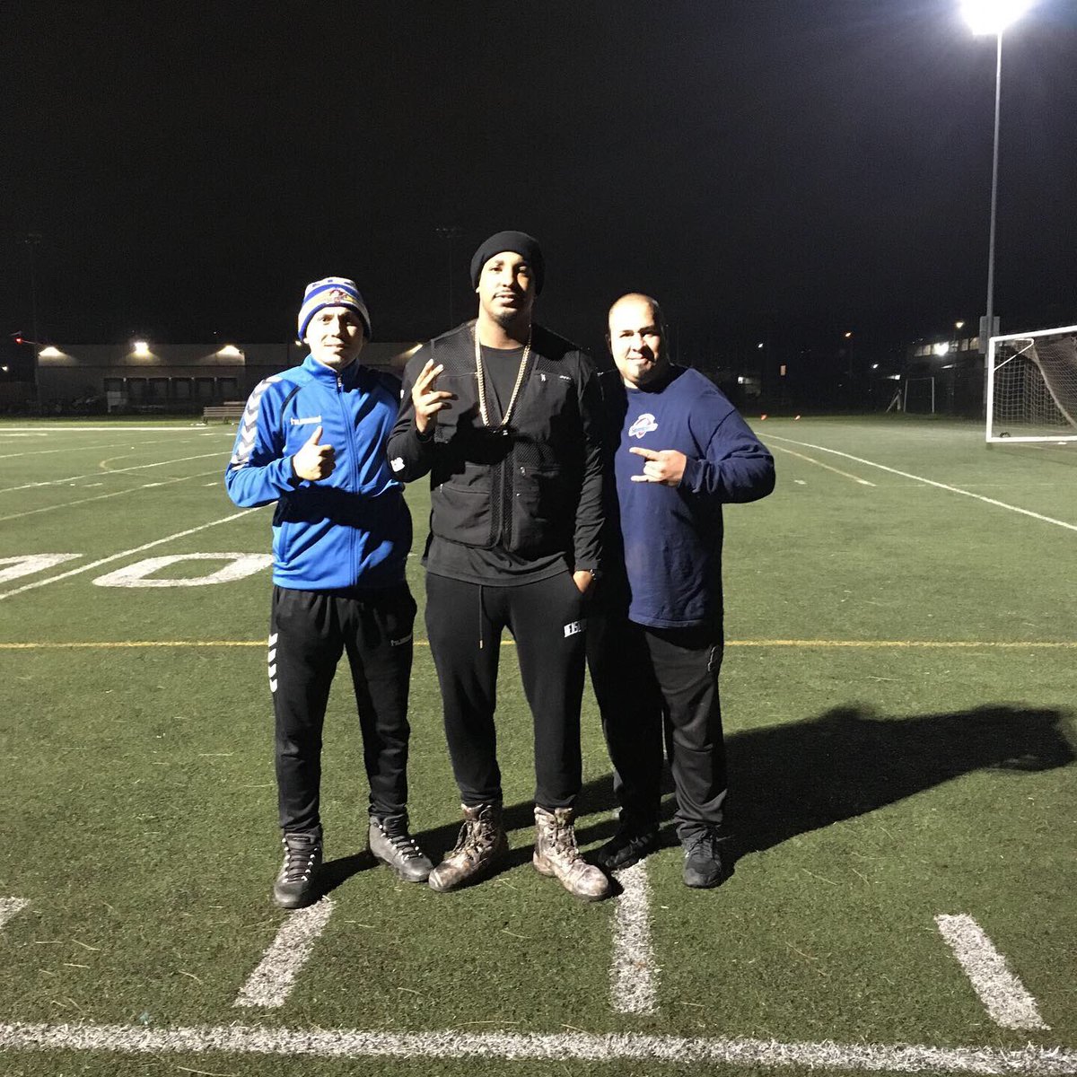 StompersFanClub's tweet photo. 🍇⚽️ Game Day Reminder: Oakland Stompers vs. San Leandro United FC

🗓 Tonight, @ Raimondi Park (1800 Wood St. Oakland, CA). 7 PM!

🎫: Adult ($7); Youth ($3) 🌳🍇⚽️

#Oakland #Stompers #OaklandStompers #UPSL #SanLeandro #SLUFC #LetsGoOakland #WeWillWeWillStompYou @upslsoccer https://t.co/eNkgpLlp3C