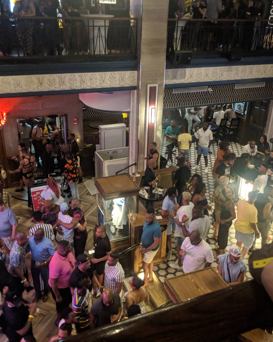 phillipwclark's tweet photo. Had a great night out celebrating D.C. Black Pride! 🌈♥️🖤💚🌈 🌃#happypride #dcblackgaypride #impulsedc #pride #blackgaymen #blackboyjoy #dmvlife #lifeinthedistrict #goodnight #friendsmaketheworldgoround🌎 #washingtondc #dcgays #itsprideseason #feelingmyself #fridaynight https://t.co/CDpdNpZYGo
