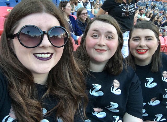 hellotayswift's tweet photo. It’s officially been 1 year since the best night of my life aka rep tour Denver. I’ll never stop talking about the fact that Taylor dang teardrops on my gutair aka the one song my sisters and I wanted her to play as the surprise song. I’m honestly still shook. 😭♥️ #reptourdenver https://t.co/qDxQUX6l0w