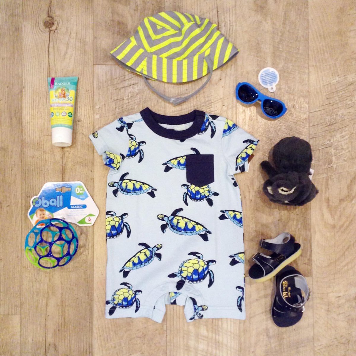 Halikids's tweet photo. Summer is almost here! And we've got your baby summer essentials covered with @tea_collection apparel and @saltwatersandals 👶🏼😎☀️ 
.
.
.
.
#summerfun #beachtime #teacollection #saltwatersandals #oball #jellycat #badgersunscreen https://t.co/mNawojExcb