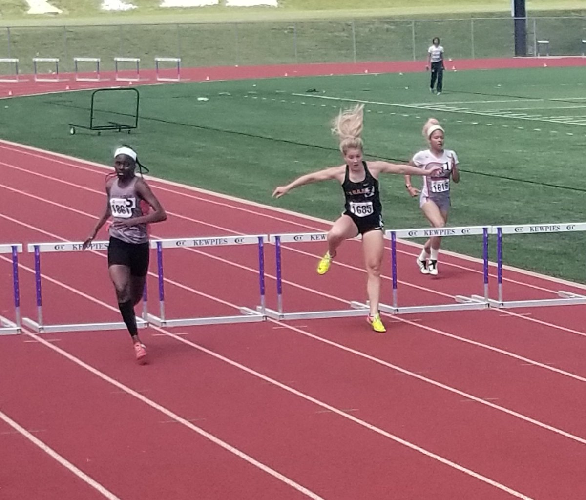 Lebanon CC And Distance tweet media