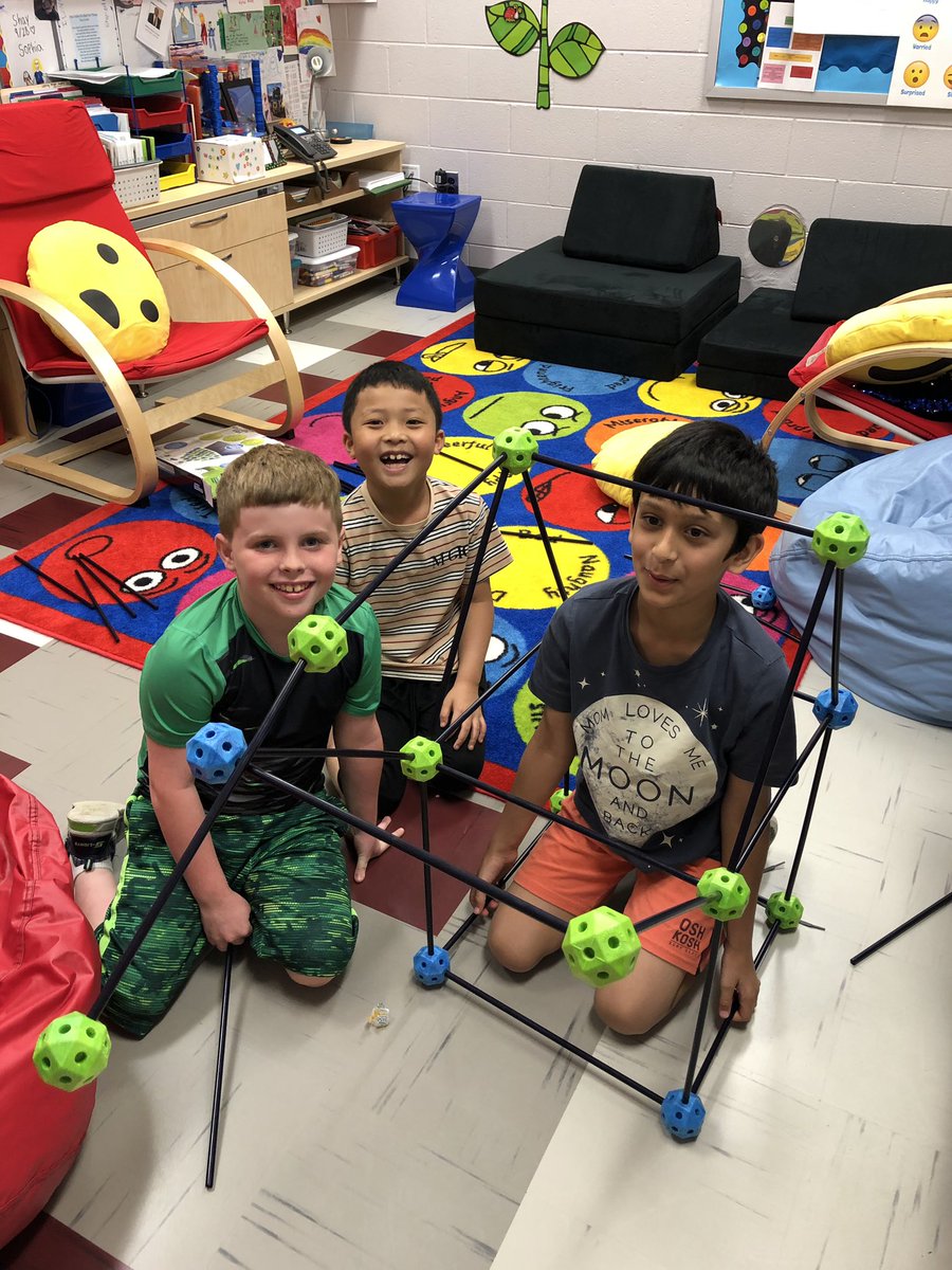CounselorCville's tweet photo. Now! How do I get out of here !? 🤣😂🤣😂🤣😂#friendship #constructionprobs #1relay4all https://t.co/vb2xAhUh1Q