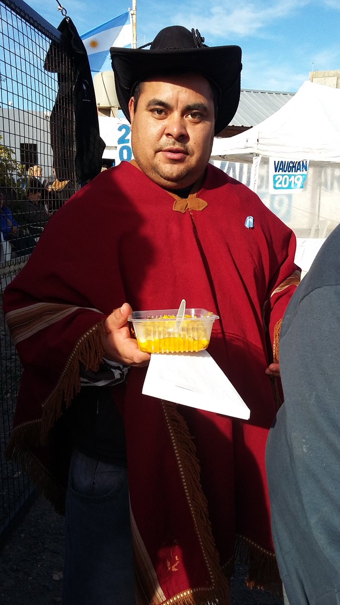 MarioVaughan_'s tweet photo. CELEBRAMOS EL DIA DE LA PATRIA #25deMayo #AhoraRawson #PlazaGuemes #LocroPopular #NumerosArtisticos
#Arcioni2019 #Vaughan2019
VIVA LA PATRIA https://t.co/oFEFubfYwR