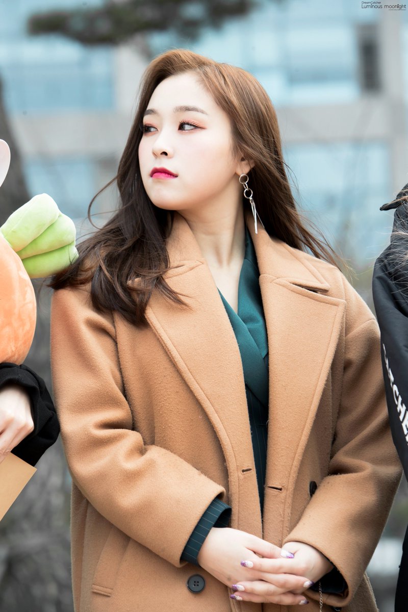 LM_TwoHyeoni's tweet photo. 190310 드림캐쳐 가현 인기가요 팬미팅
#드림캐쳐 #Dreamcatcher 
#가현 #GAHYEON 
@hf_dreamcatcher https://t.co/yuxl5oQIsy