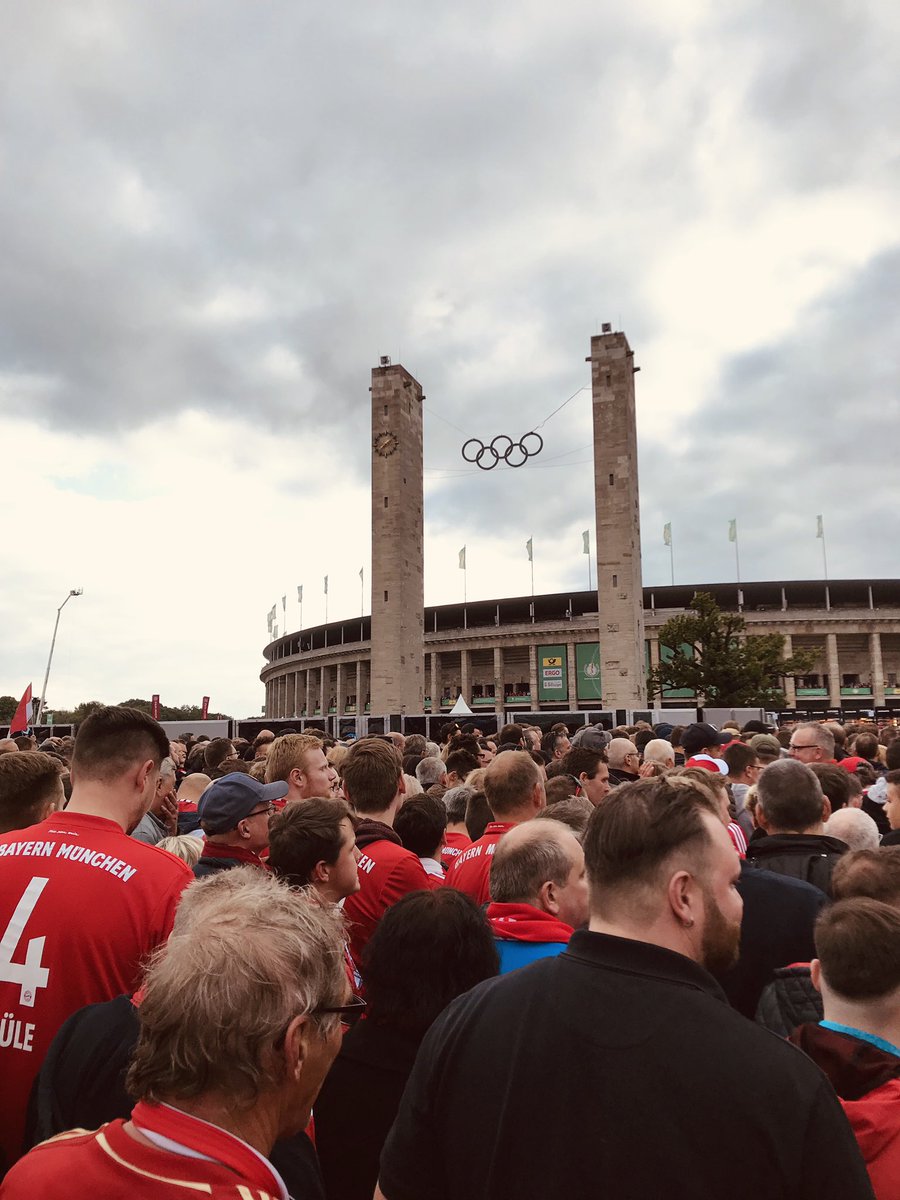 ben_reininger's tweet photo. #RBLFCB #DFBPokalFinale #packmas https://t.co/2INJwCOtk1