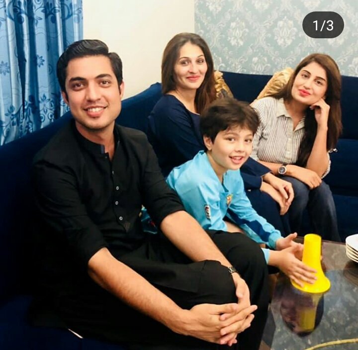 Ridafat43161190's tweet image. Meri pyari api or mere oyary bhaiya....I wish u a very blessed and happiest anniversary...
#Happy_Anniversary_Farah_Iqrar  #BestApi #BestBhaiya lots of prayers and many best wishes for u on ur special day....