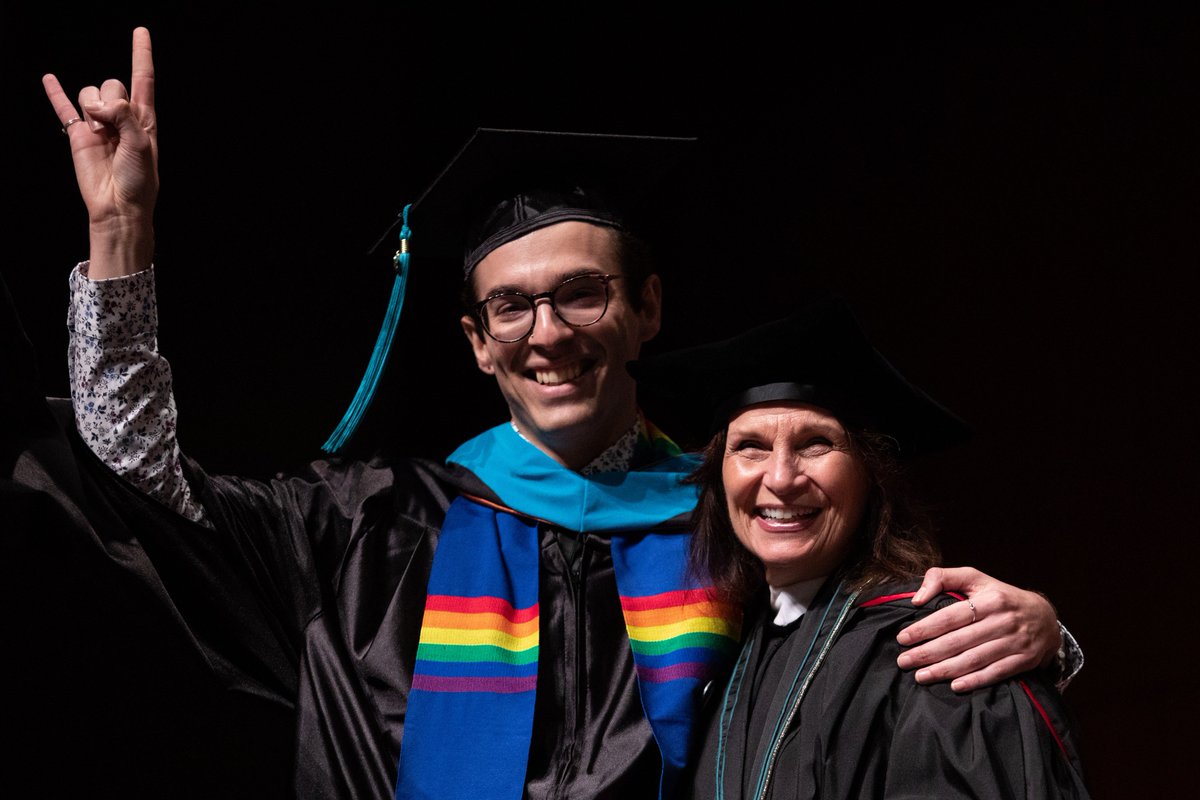 TheLBJSchool's tweet image. Hook 'em! @doubleWaynebow with @thelbjschool Dean Angela Evans. Way to go, grads! We are so proud of all of you. #LBJGrad19 #UTGrad19
