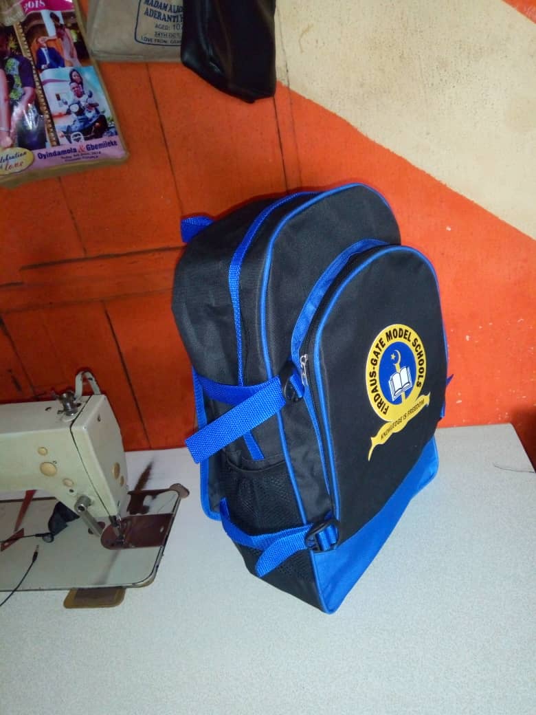 naijapasito's tweet image. Please this is my new hustle
School bags and Lunch boxes
Price range 1-5k... Please RT for my clients on your TLs
#SideHustle 
#MAKEWETALKAM
#Nigeria
#YahooYahooNoBeHustle
#Ramadan
@lagospedia @DEMOLAEXPOZE