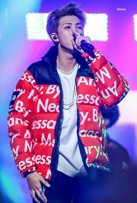 njarchives's tweet photo. the power this man holds. https://t.co/M0NgONul5n