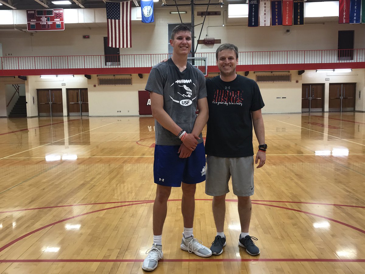 phillipshuskies's tweet photo. This young man taught me more than he understands & I’ll miss working with him & witnessing his DRIVE first hand! People see the success on the court, but don’t realize how much he did to earn that! Thanks @BSCHEIERMAN32 & continue to earn it at @GoJacksSDSU #MHawks #nebpreps https://t.co/jw2AVZ6baX