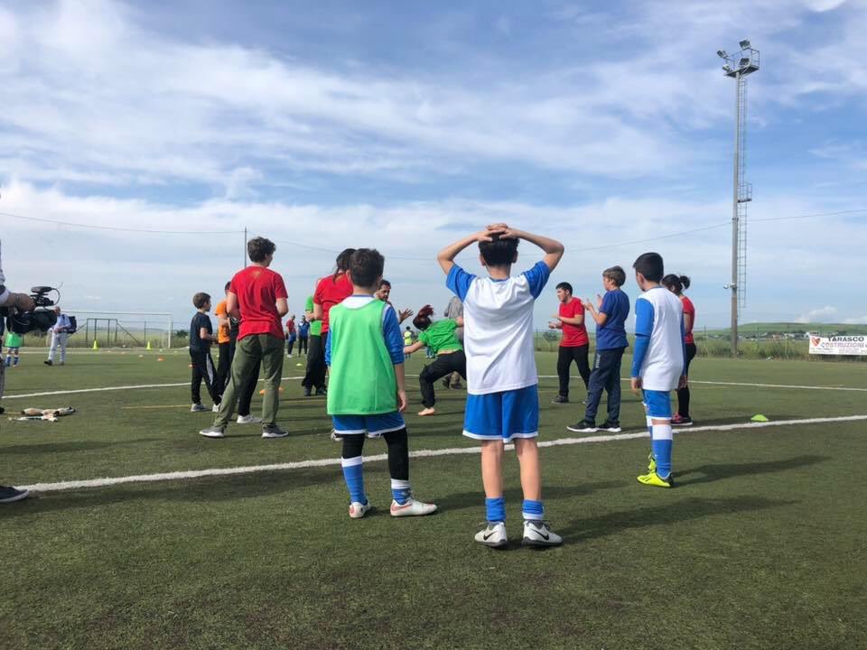 📌 Terminata la prima giornata di incursioni per la preview del Festival #OpenPlayfulSpace. Ci siamo divertiti tantissimo con i numerosi bambini presenti: vi ricordiamo dal 29 maggio al 2 giugno sarà possibile provare le nostre varie discipline! 😃

#Matera2019 #OpenFuture 👍🏼