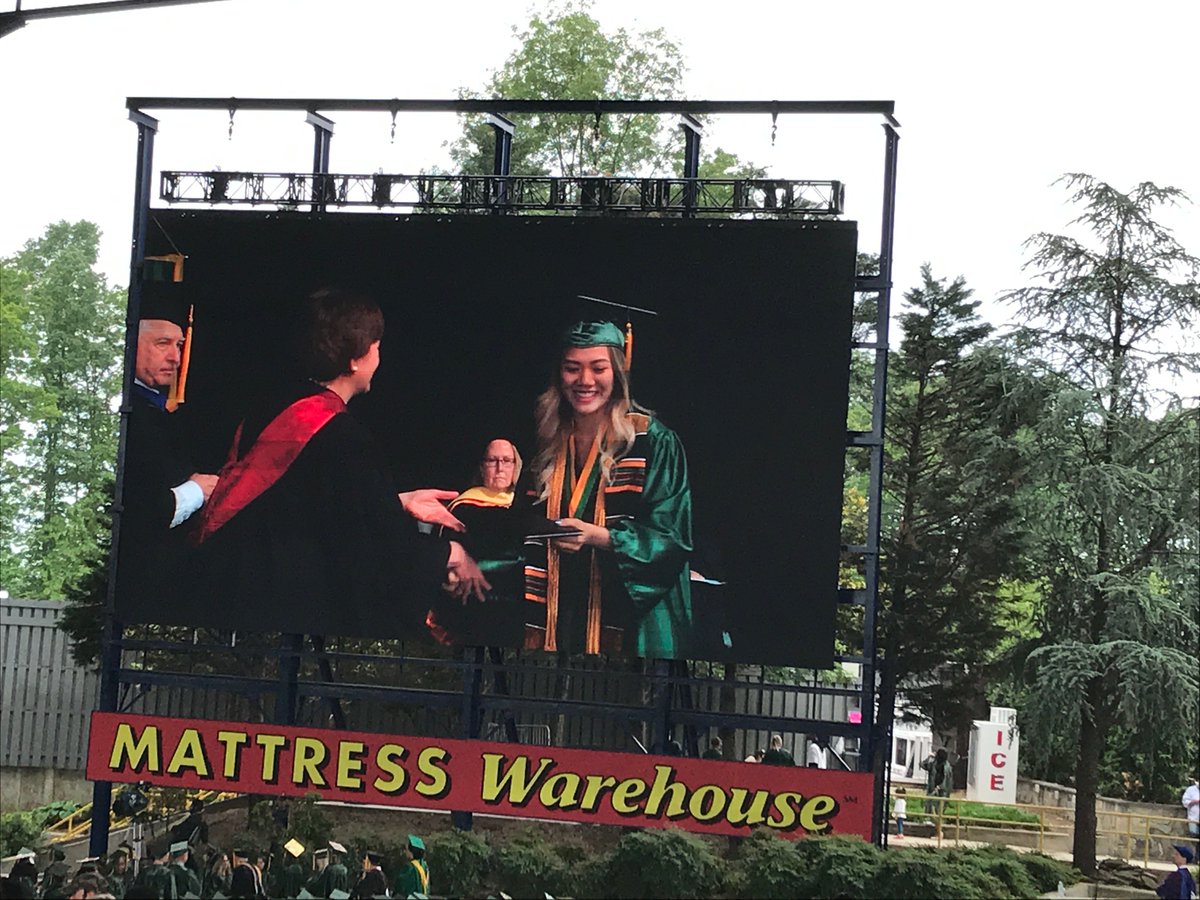 SupportGenHope's tweet photo. More incredible moments! Congratulations to Christi Tran and Angela Congleton! Both are young mothers who graduated from @NOVAcommcollege with degrees in General Studies and are transferring to @GeorgeMasonU ! Woo hoo! #ghproud #ghworks #thefutureisfamily https://t.co/HHxP7PUUZA