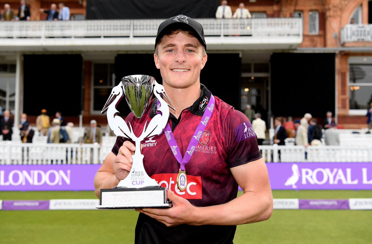 SomersetCCC's tweet image. Our leader 👊 

#WeAreSOMERSET 
#SOMvHAM 
#CHAMPIONS 🏆🏆🏆